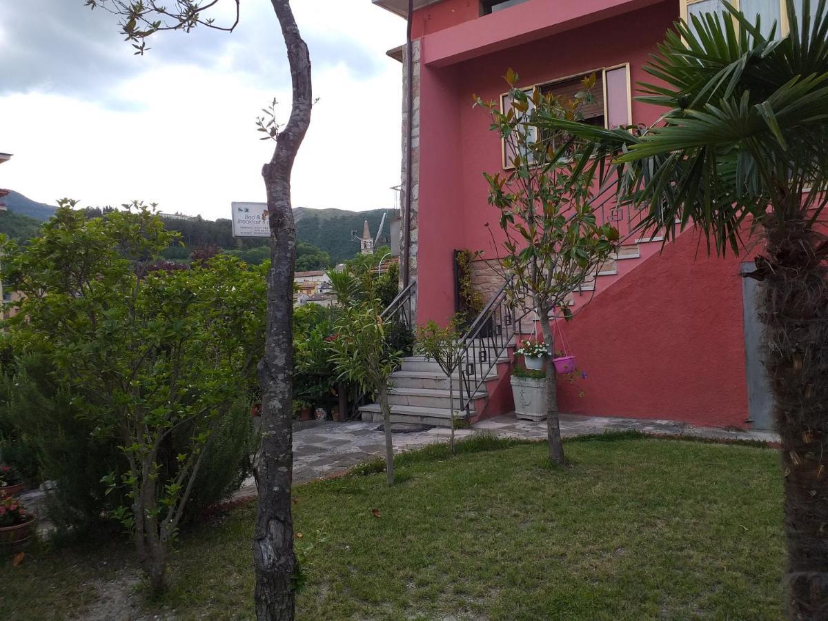 Bed & Breakfast La Rosa Rossa Cagli Exteriér fotografie